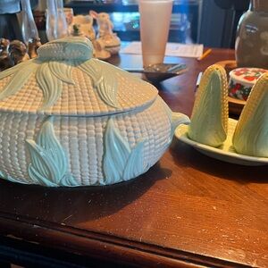 Hand Painted Vintage Corn Motif Covered Casserole With Salt And Pepper Shake